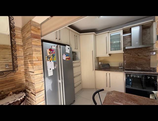 3 BEDROOM DUPLEX FOR SALE IN RESERVOIR HILLS